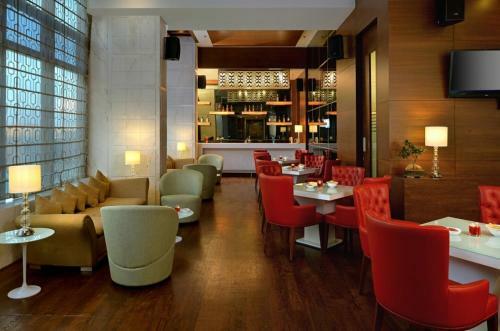 Hotel Golden Tulip Lucknow