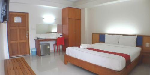 J2 Hotel Maesot