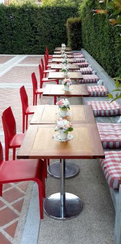 J2 Hotel Maesot