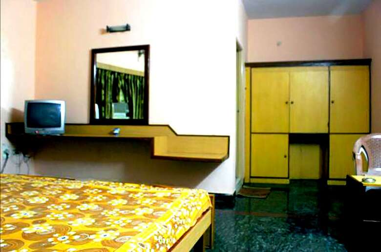 Hotel Vinodhara Guest House