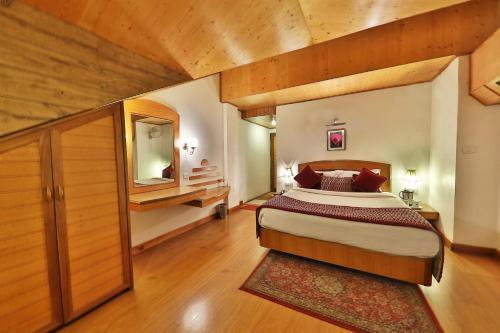 Hotel Manali Heights