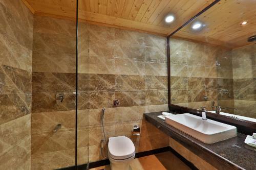 Hotel Manali Heights