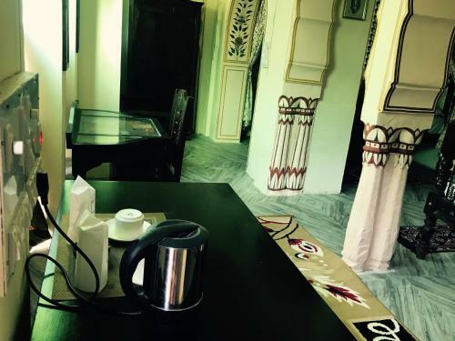 Hotel Shahi Place