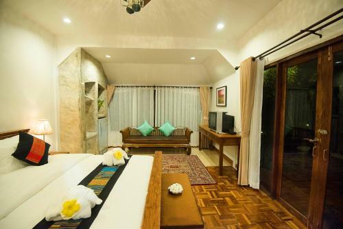 Hotel E-outfitting Pai Resort