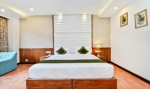 Hotel Snowcrests Manor, Manali