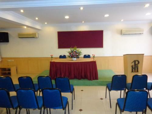 Hotel Poonja International