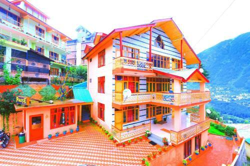 Hotel Pause At Manali
