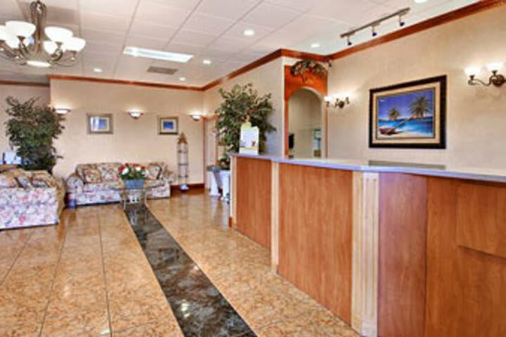 Hotel Days Inn South