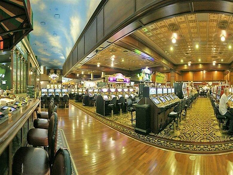 Hotel Boulder Station