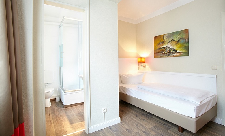 Basic Hotel Ostseehalle