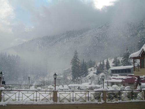 Hotel Snow Valley Resorts Manali