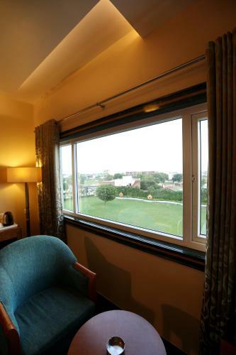 Hotel Brijwasi Lands Inn