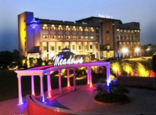 Hotel Brijwasi Lands Inn