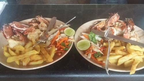 Xaviers Cafe & Beach Huts