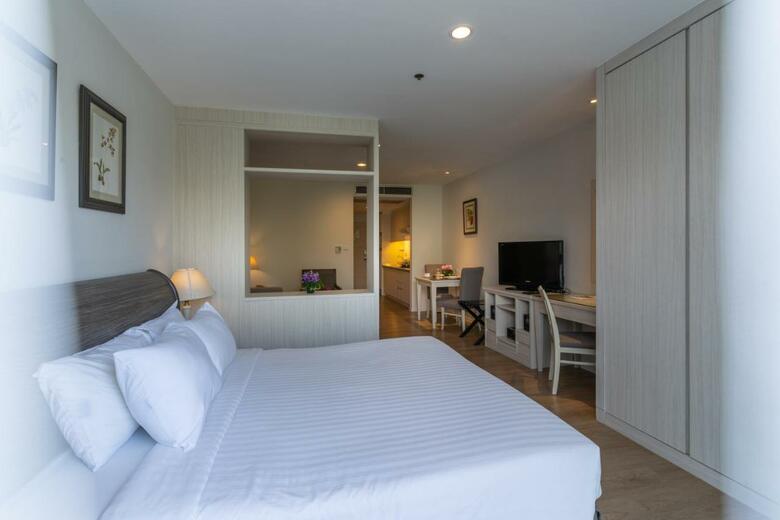 Karavel House Hotel And Serviced Apartments Sriracha