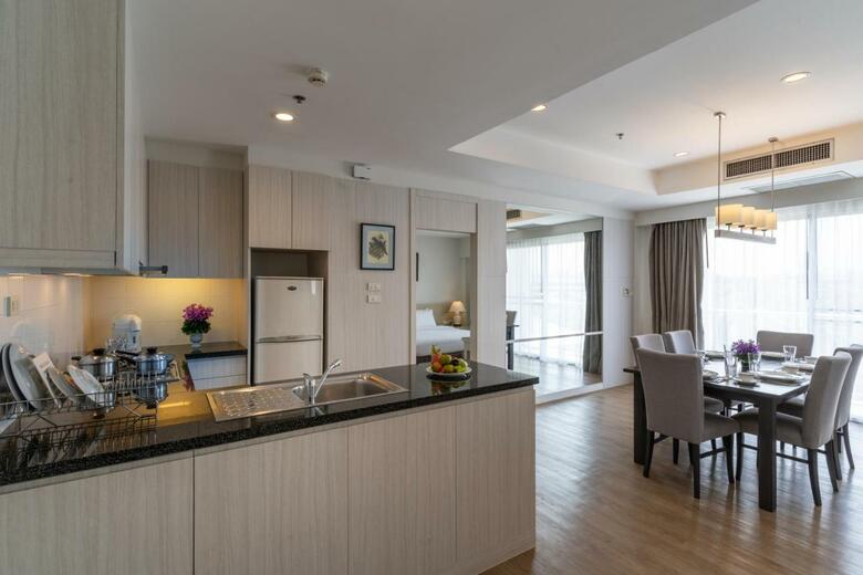 Karavel House Hotel And Serviced Apartments Sriracha