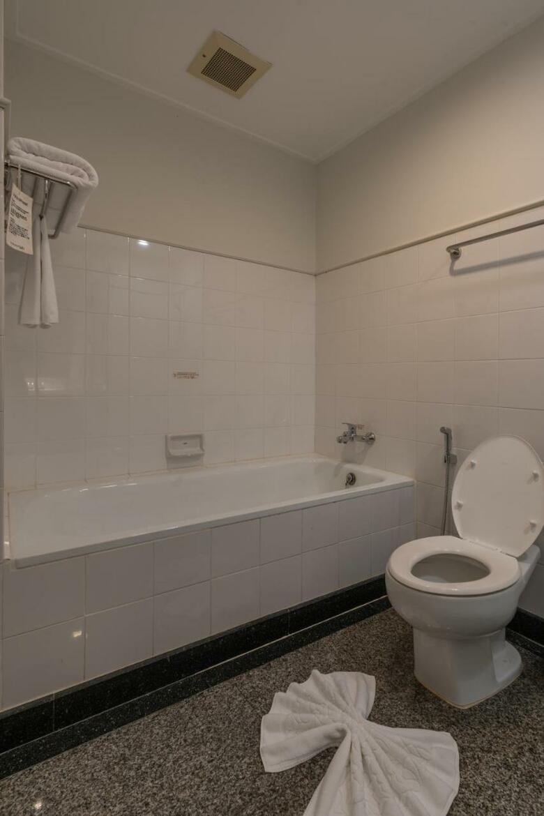 Karavel House Hotel And Serviced Apartments Sriracha