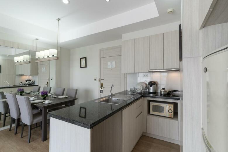 Karavel House Hotel And Serviced Apartments Sriracha
