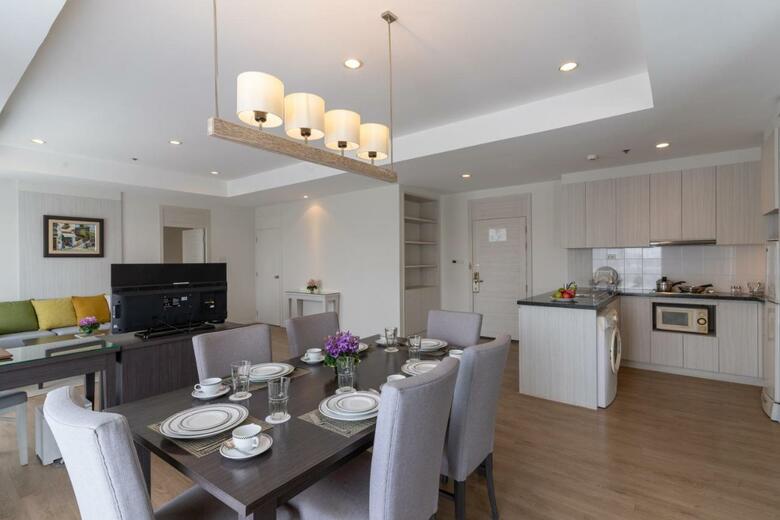 Karavel House Hotel And Serviced Apartments Sriracha