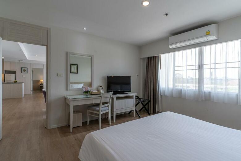Karavel House Hotel And Serviced Apartments Sriracha