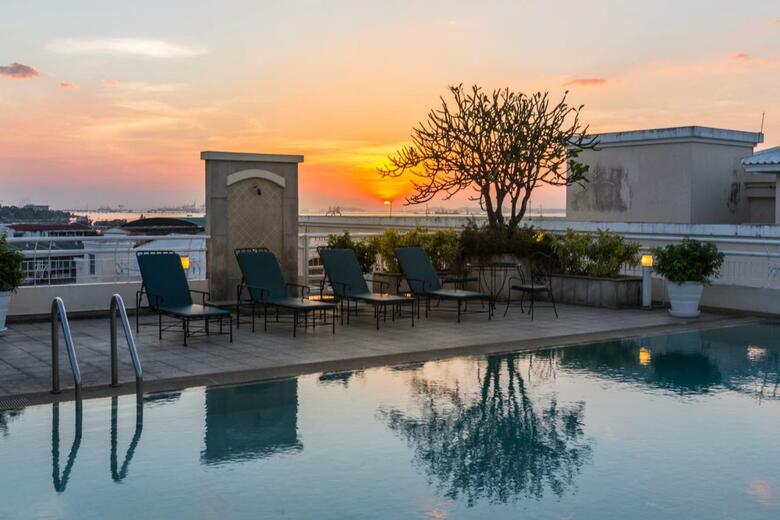 Karavel House Hotel And Serviced Apartments Sriracha