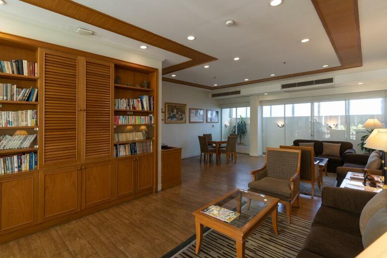 Karavel House Hotel And Serviced Apartments Sriracha
