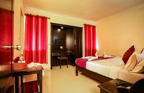 Hotel Emerald Inn