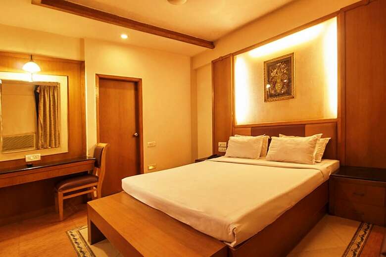 Hotel Roopa