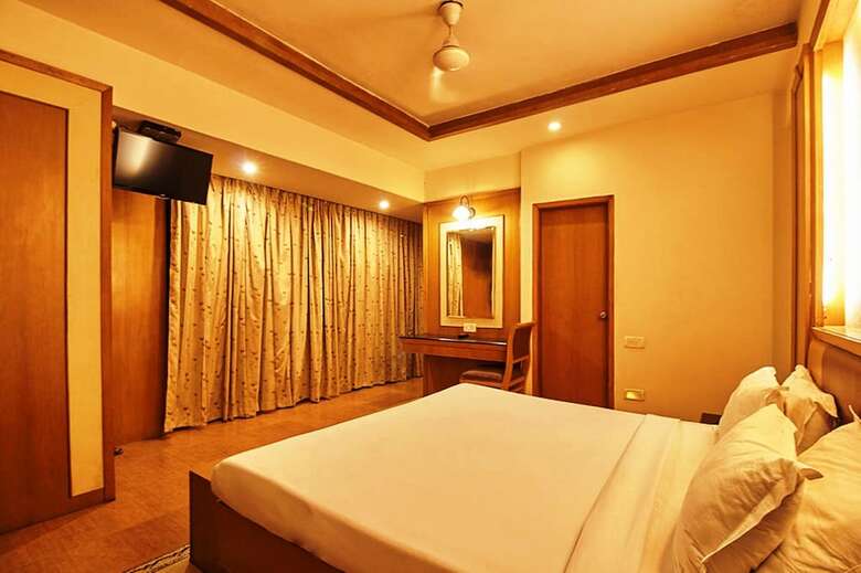 Hotel Roopa