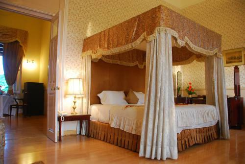 Lalitha Mahal Palace Hotel