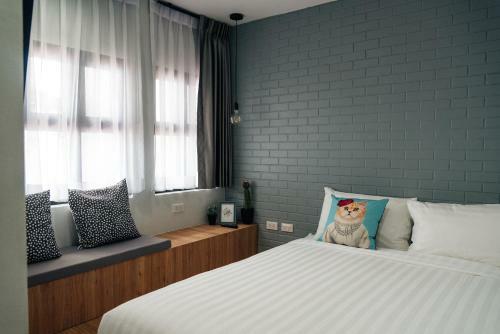 Journey Hostel Surat