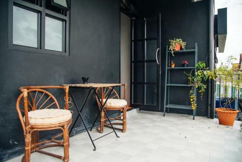 Journey Hostel Surat