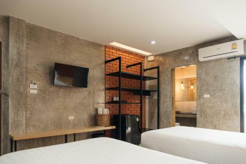 Journey Hostel Surat