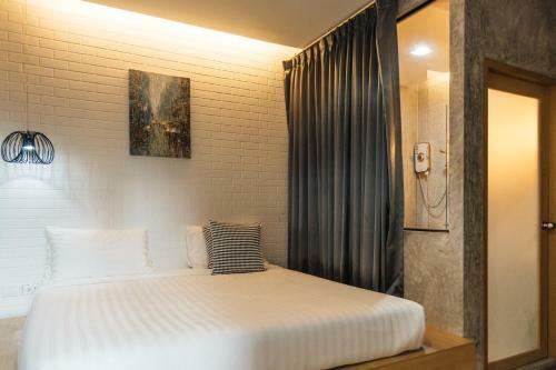 Journey Hostel Surat
