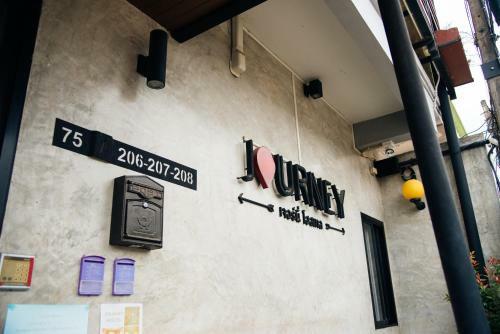 Journey Hostel Surat