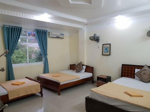 Bay View Hotel