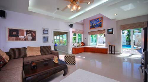 4 Bedroom Villa In Chaweng (p1)