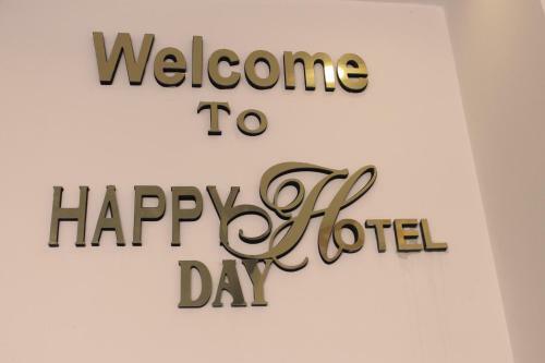 Happy Day 1 Hotel