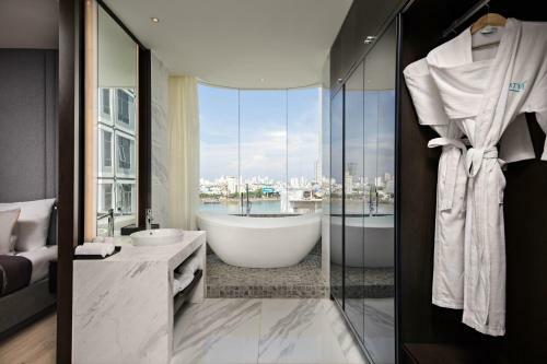 Cherie Hotel