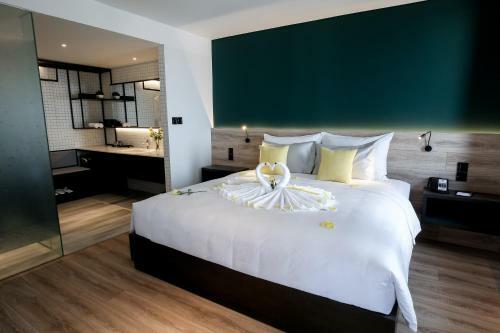 Cherie Hotel