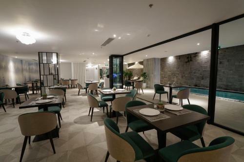 Cherie Hotel