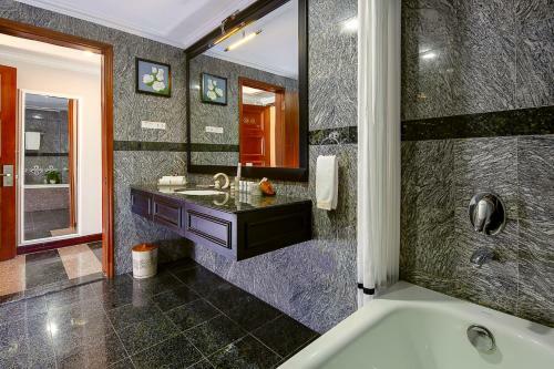 One Opera Danang Hotel