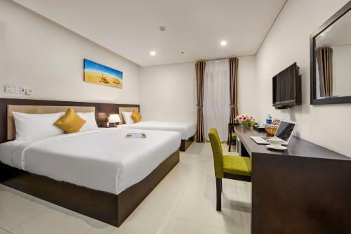Golden Star Hotel