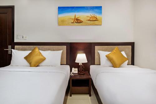 Golden Star Hotel