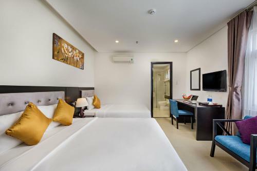 Golden Star Hotel