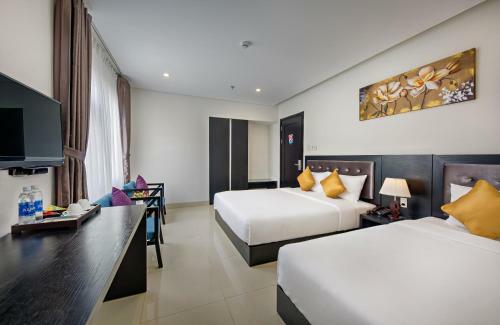 Golden Star Hotel