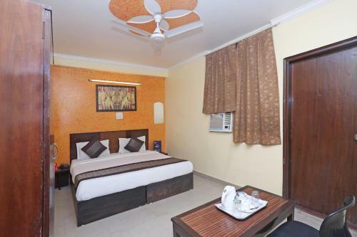 Oyo 10048 Hotel Aditya Inn