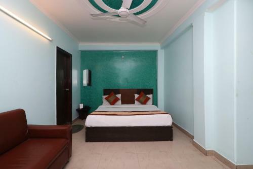 Oyo 10048 Hotel Aditya Inn
