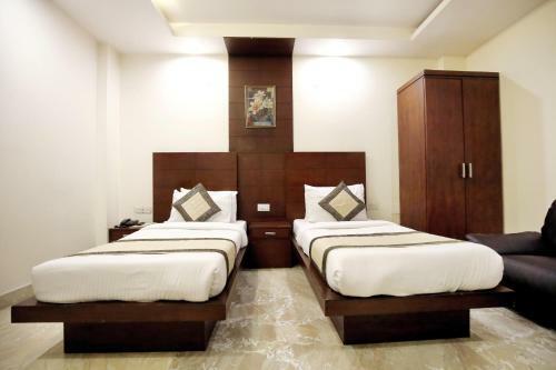 Hotel Paradise Inn