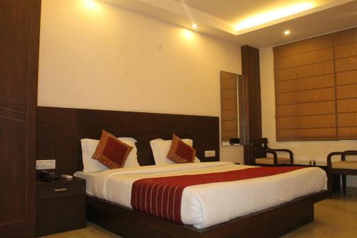 Hotel Paradise Inn